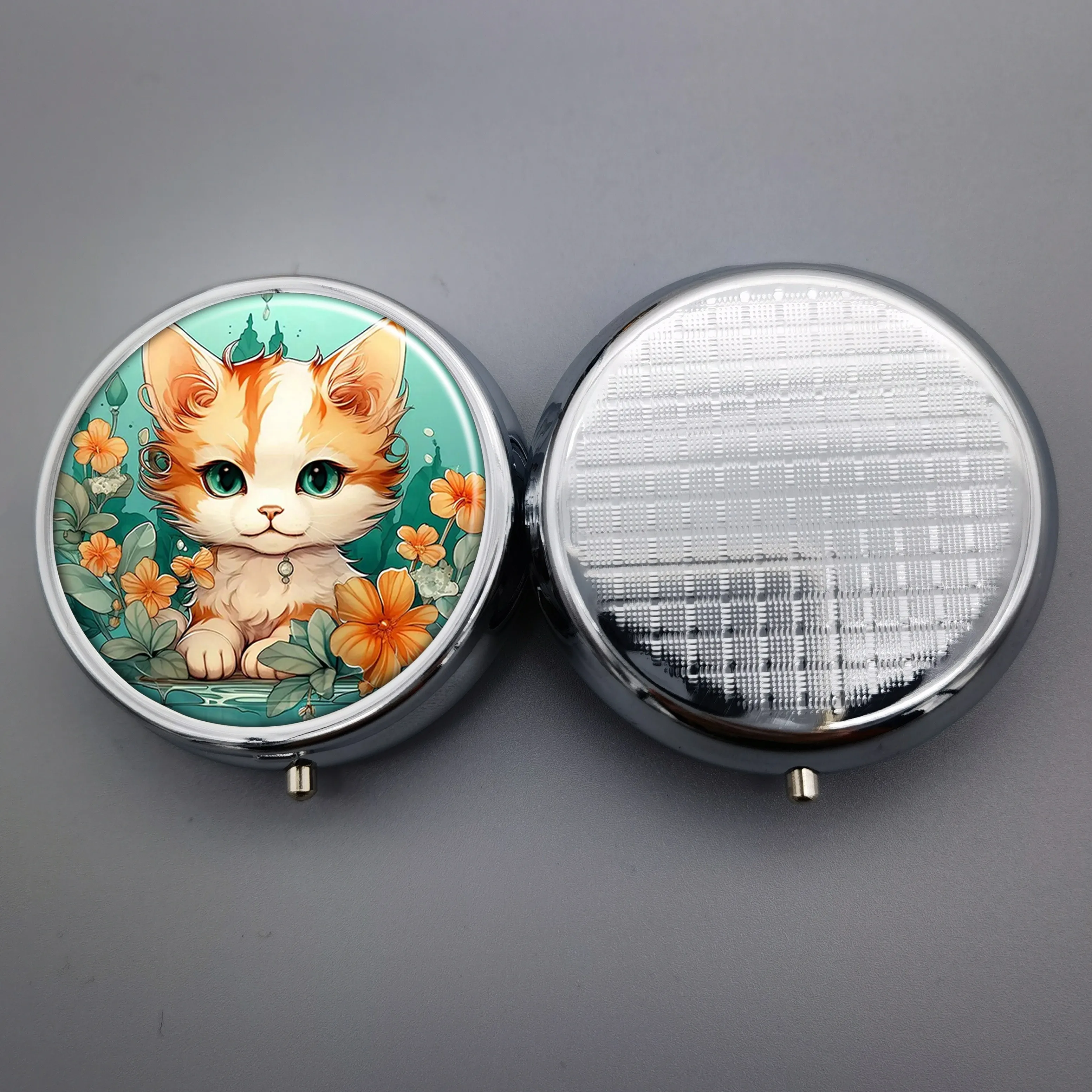 Cute Cat Pill Organizer - 3 Grid Portable Drug Vitamin Box,Decorative Metal Pocket Wallet Pill Holder,Unique Gift Ideas