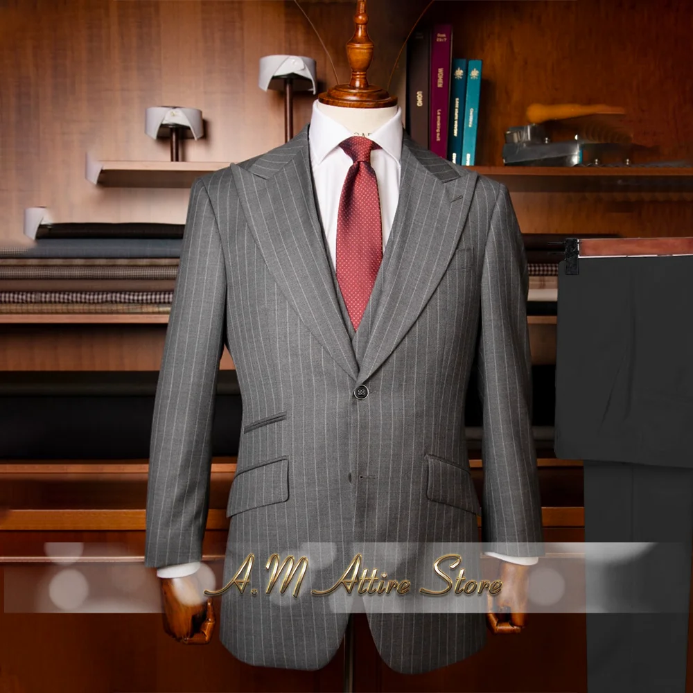 Men's Grey Suit 3-pcs Peak Lapel Jacket Vest Pants Formal Slim Fit Retro Striped Regular Set for Wedding Dinner Party Show Gift