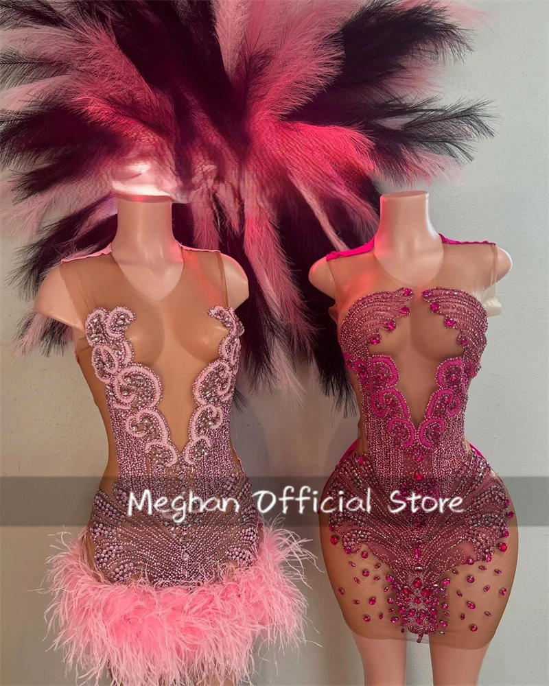 

Pink O Neck Short Prom Dress For Black Girls Bead Crystal 2025 Birthday Luxury Dress Feather Mini Cocktail Homecoming Customized