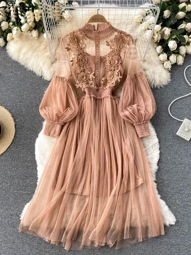 Vestido de mujer tridimensional con gancho de flores, temperamento de malla, cuello levantado, manga acampanada, cintura alta, vestidos femeninos delgados