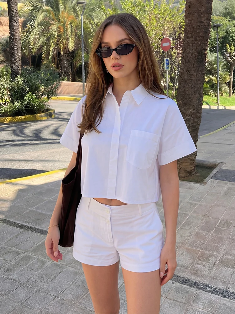 

HH 2025 Women Fashion Crop Poplin Shirt Female Short Sleeve Patch Pocket Front Button Female Polo Collar Short Sleeve Shirt