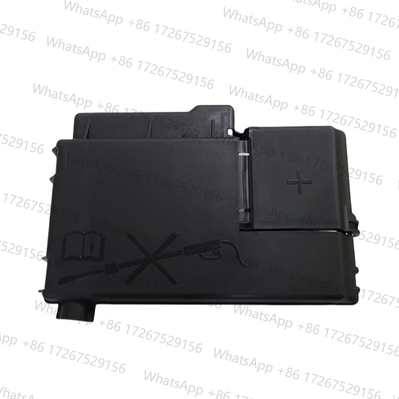 39152005 Suitable for Chevrolet Cruze Maruibao new Junwei XTS engine cabin battery fuse box cover small fuse box cover