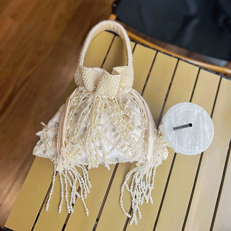 

Роскошная шелковая сумка-ведро с кисточками, ручной работы, с жемчужными бусинами, женская плетеная сумка-корзинка для вечеринок, свадеб и торжественных мероприятий, маленькая коробчатая сумка