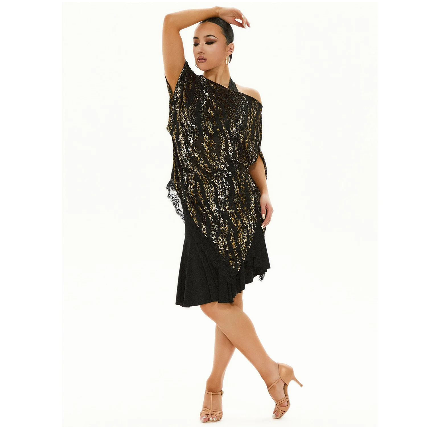 2025 épaule inclinée lâche Latin haut de danse femmes dentelle irrégulière Laeopard noir hauts Rumba Samba danse factice vêtements DNV23308
