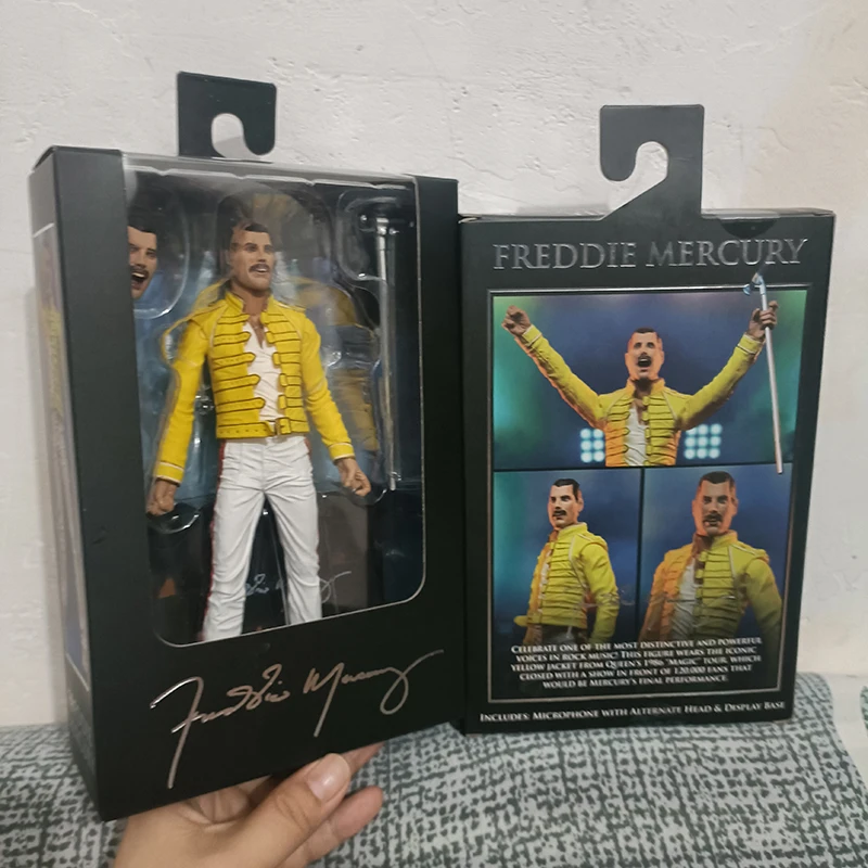 Live At Wembley Stadium Queen Freddie Mercury Action Figure Collection Model Toy Doll Christmas Present