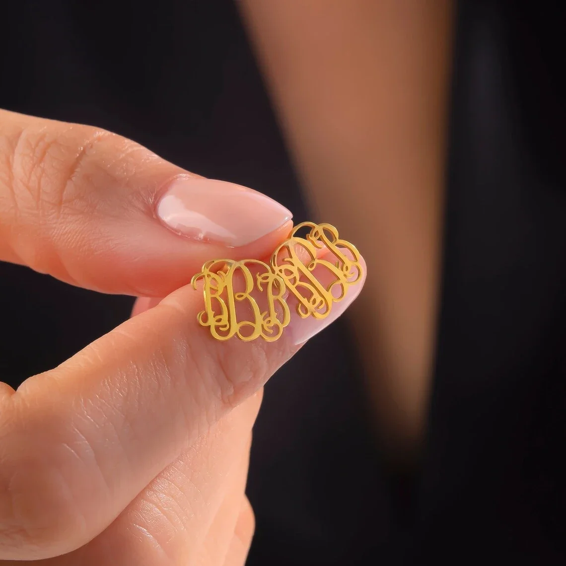 

Bohemia Heart Stainless Steel Earrings Customized Round Monogram Initials Personalized Stud Earrings Women Fashion Jewelry Gifts