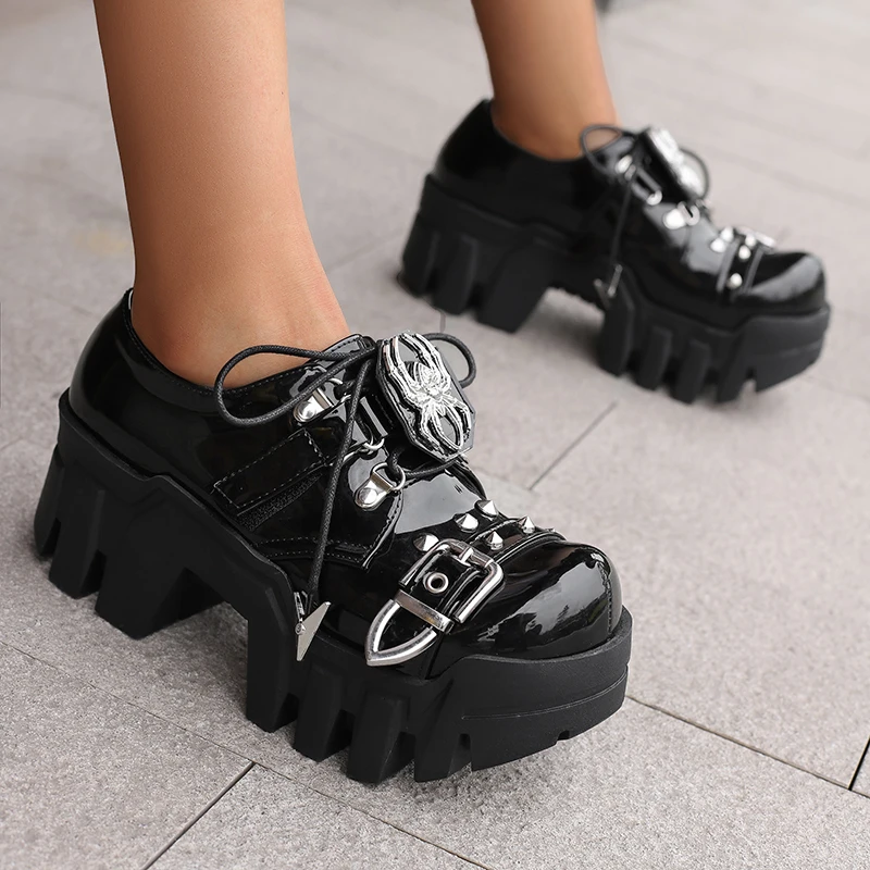 

Metal Spider Sticker Belt Buckle Rivet Punk Style Lace Up Women's Pumps Platform Heels Thick Sole Fashionable Collection Shoes