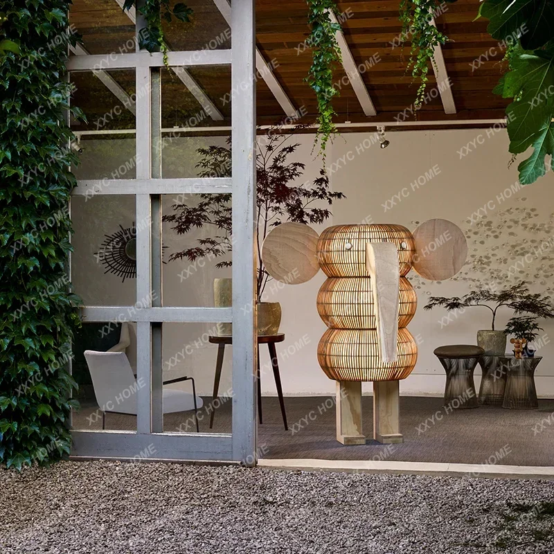 Original Designer Elephant Floor Lamp, simples e moderno, Hotel Hall Club Lâmpada Decorativa