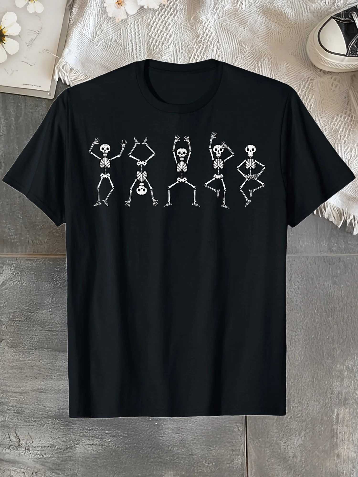 Women'S Mom Life Sporty Love T-Shirt - Soft Breathable Relaxed Fit Crew Neck Tee with Heart & Baseball Bat Print