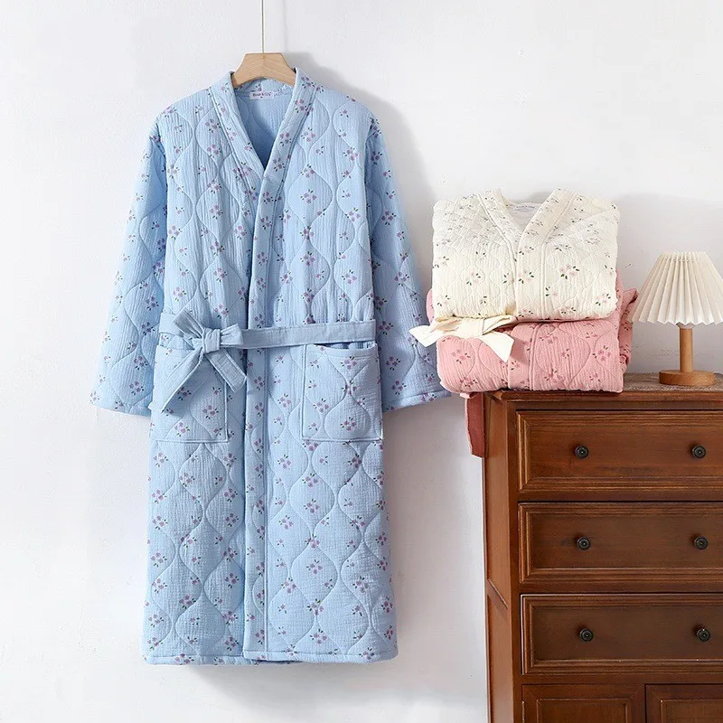 New Autumn and Winter Women's Nightgown Fleece Sweet and Cute Bathrobe Women's Nightdress V-neck Collar Home Robe with Belt