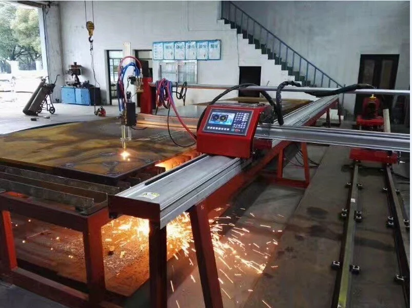 عالية الدقة المحمولة البلازما واللهب ثنائي الغرض آلة قطع الألواح المعدنية باستخدام الحاسب الآلي 2500*6000 1500*3000 1300*2500