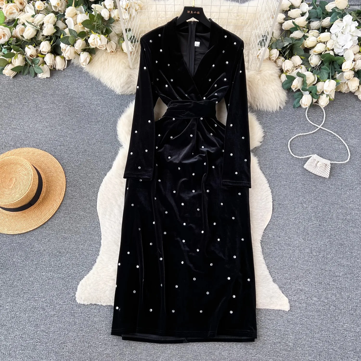 Elegant Women V Neck Rhinestone Velvet Evening Midi Dress New High Quality Fall Winter Lace Up Belt Pockets Velour Party Clothes