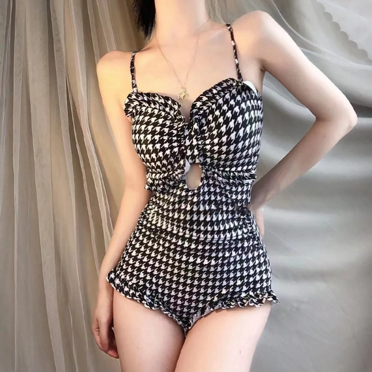 

Conservative Skirt Sle Swimsuit Women's Faionable Slimming Belly Covering Hot Spring Swimming Suit 2026 New Arr...
