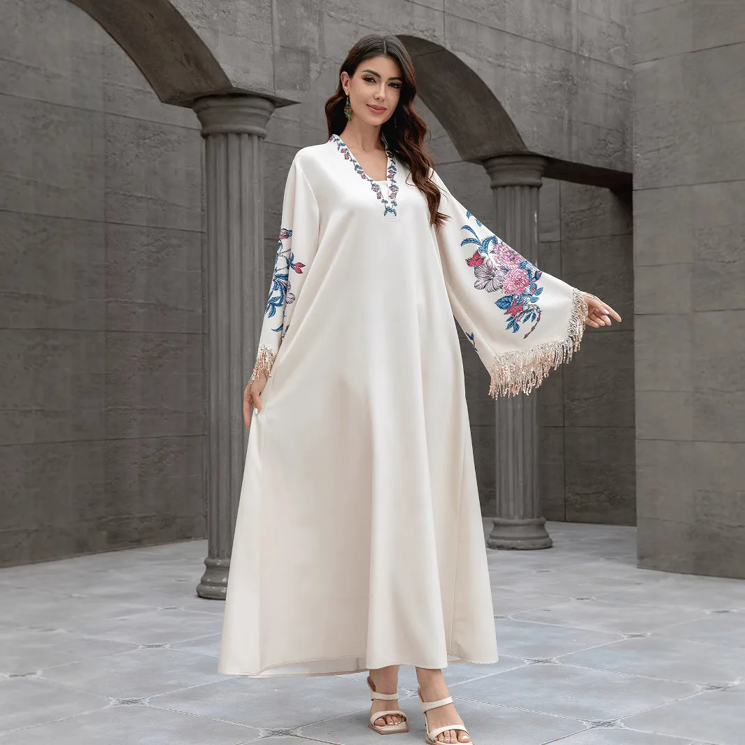 Dresses Women Eid Muslim Party Abaya Jalabiya Embroidery Tassel Islam Vestidos Saudi Arab Long Robe Ramadan Morocco Dubai Kaftan