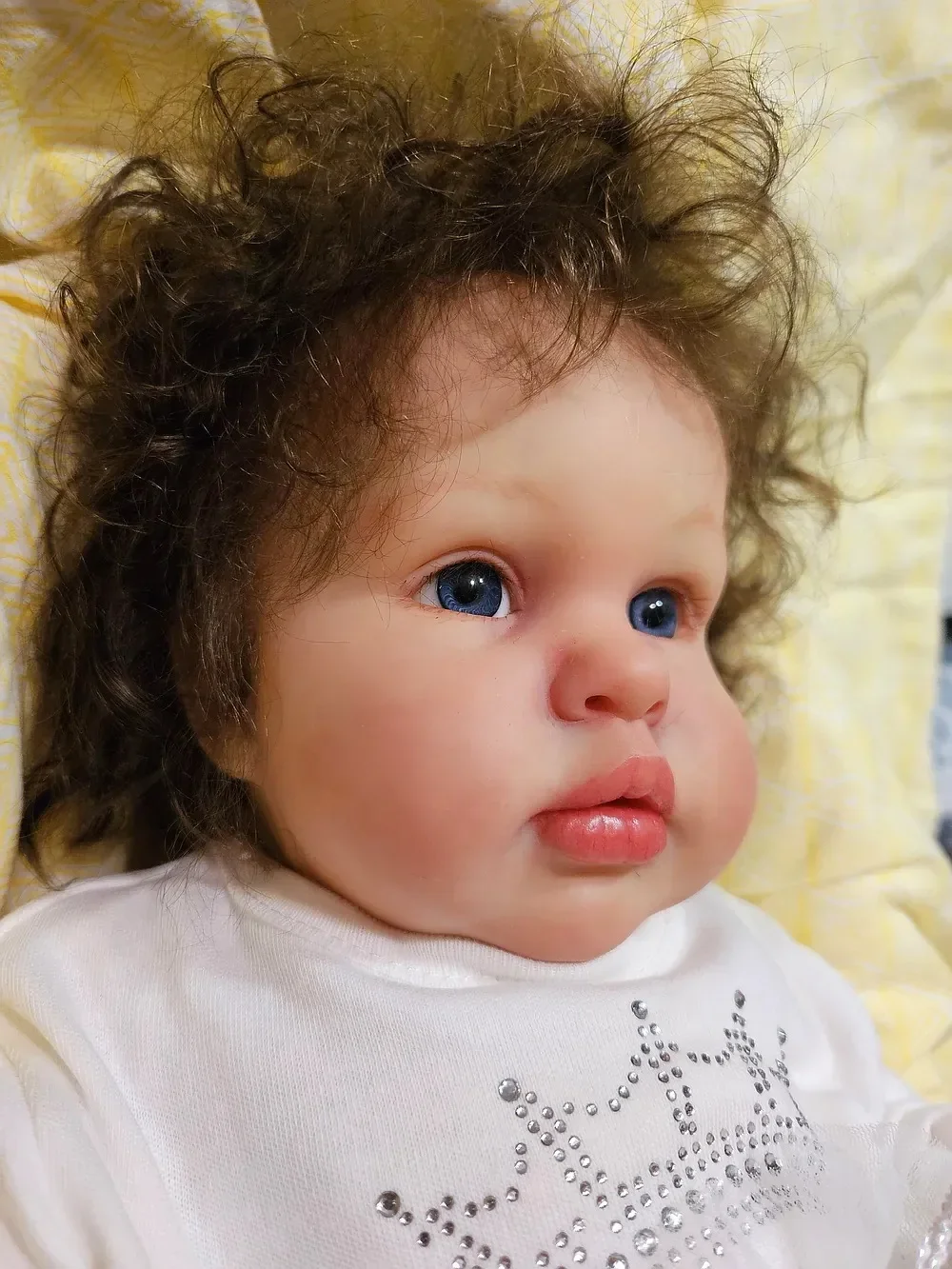 Indywidualna limitowana dostawa 22-calowego Reborn Baby Ellie z ręcznie ukorzenionymi włosami Już ukończona lalka z ręcznie ukorzenionymi włosami