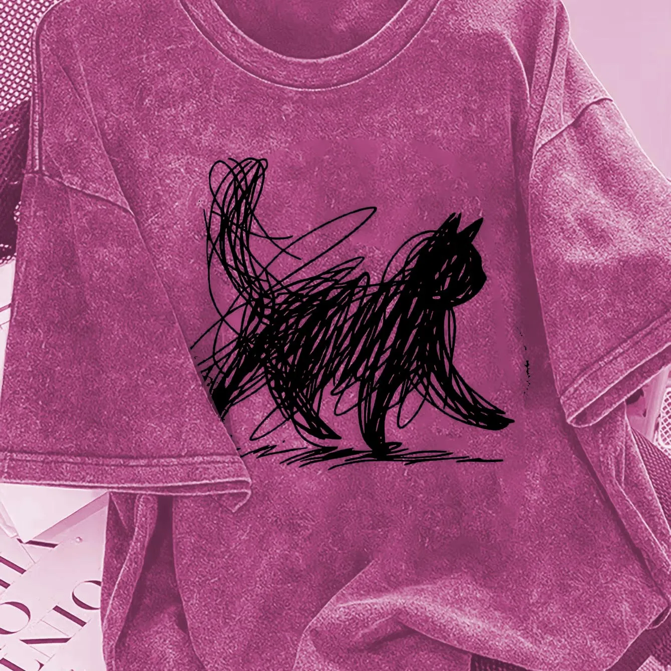 100% Pure Cotton Summer and Spring Men's and Women's Short-Sleeved T-Shirts with Graffiti Lines and Abstract Cat Pattern Prints