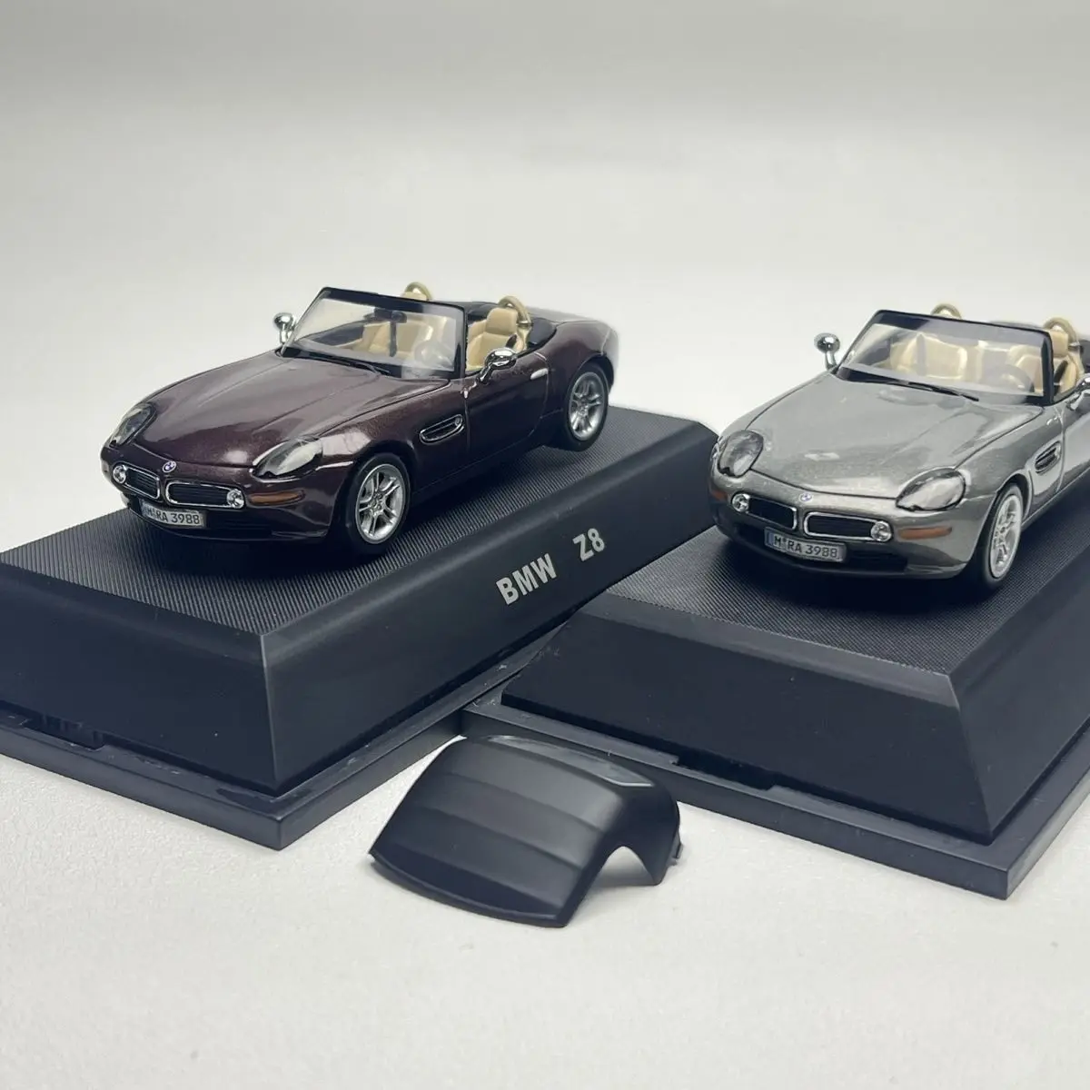 

Машинка Jadi 1/43 Z8 Supercar, литая под давлением, коллекционная модель, миниатюрная масштабная модель автомобиля для детей
