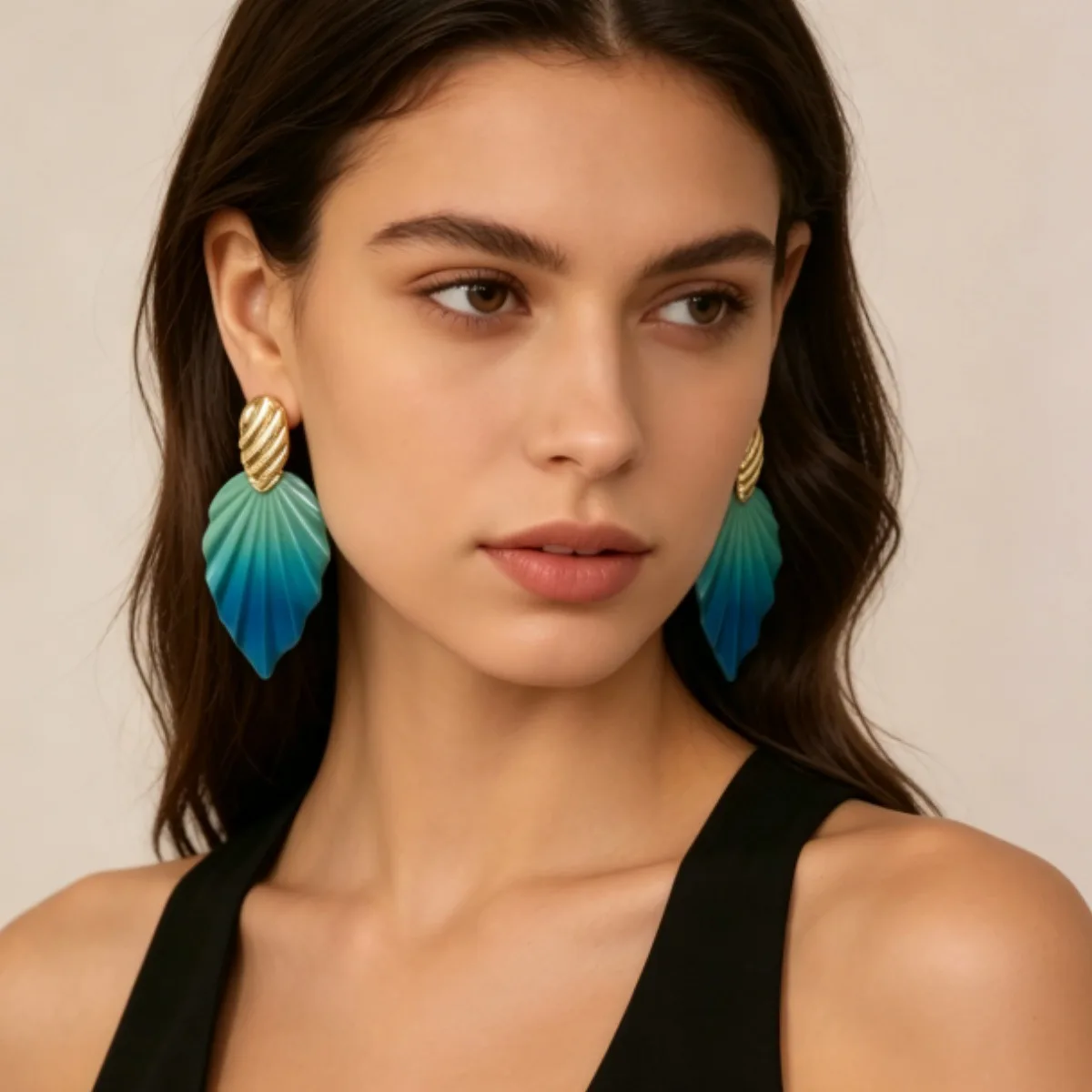 Niche peacock blue gradual change fan fold earrings simple fashion high design earrings women wholesale