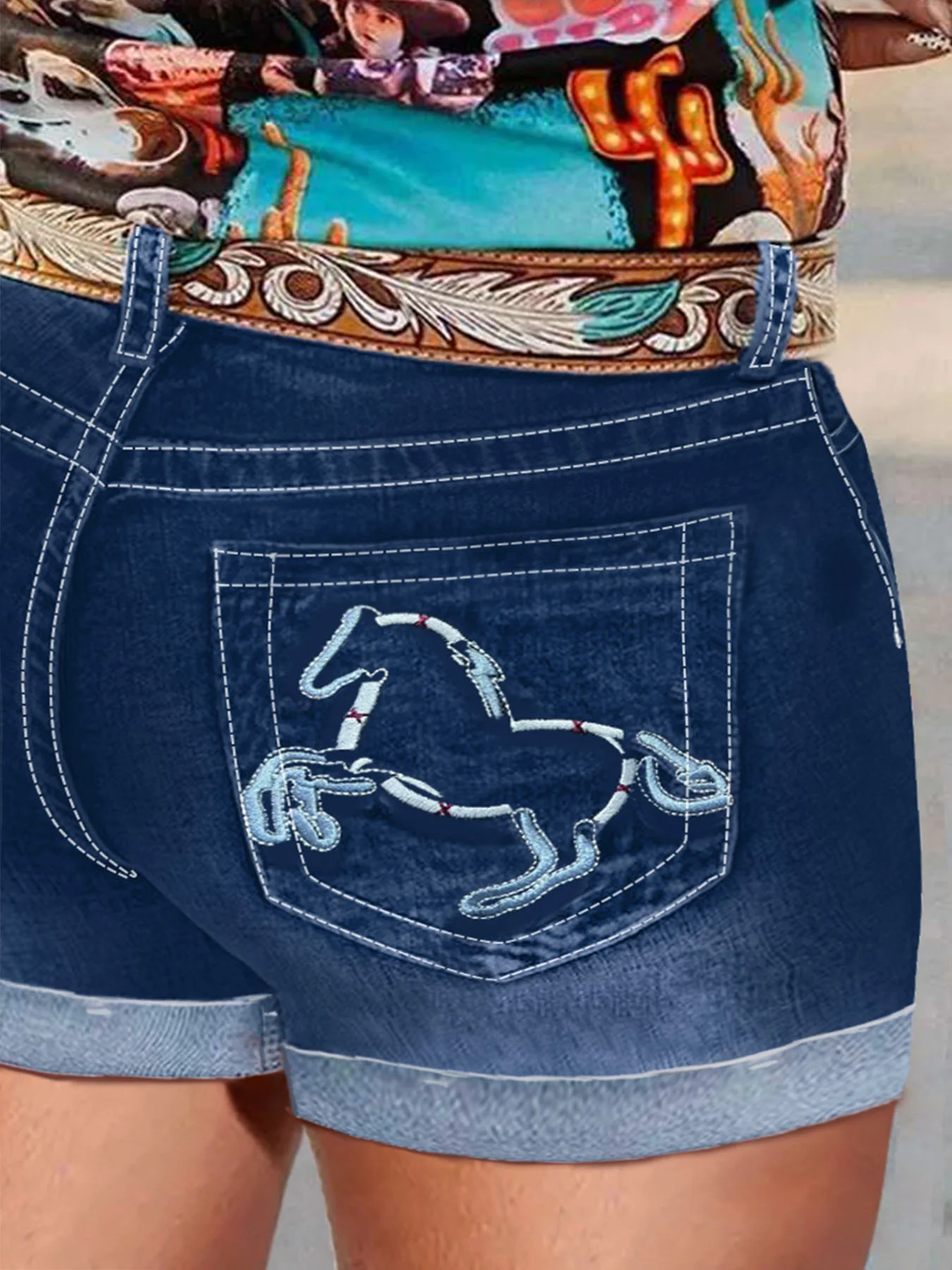 

Large Size Blue Pony Embroidered Back Bag Curled Hems High Waist Elegant and Comfortable Summer Large Size Jeans