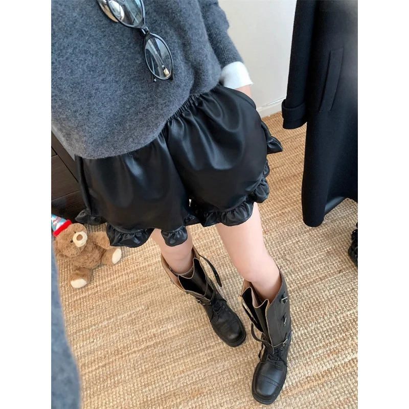 블랙 레트로 PU 가죽 반바지 여성용 캐주얼 팬츠 가을 신상 하이웨이스트 러플 다용도 핫걸 와이드 레그 팬츠