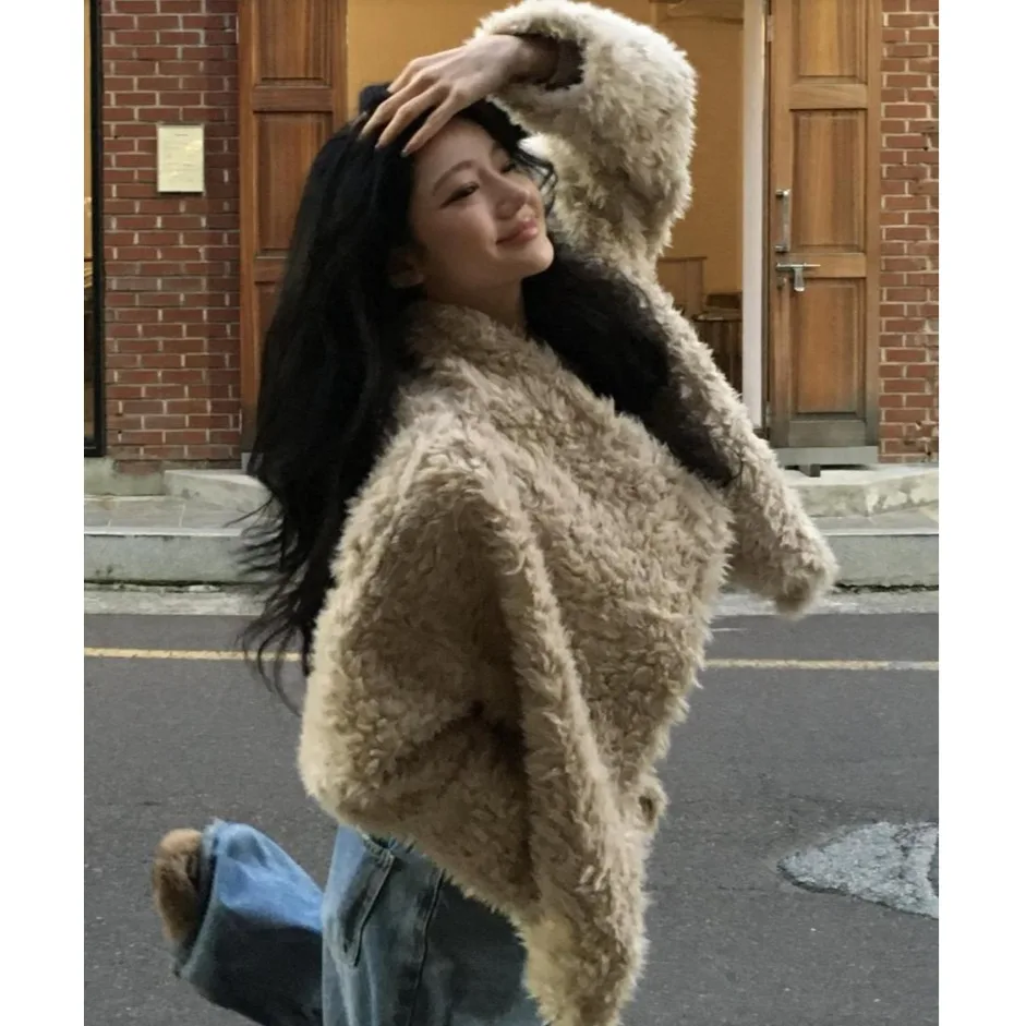 Donna ort Fur Jaet 2025 Autunno Inverno Coreano Sle Bottone laterale Gilet di pelliccia di agnello Puffy Warm Long Sve Pendolarismo Sle