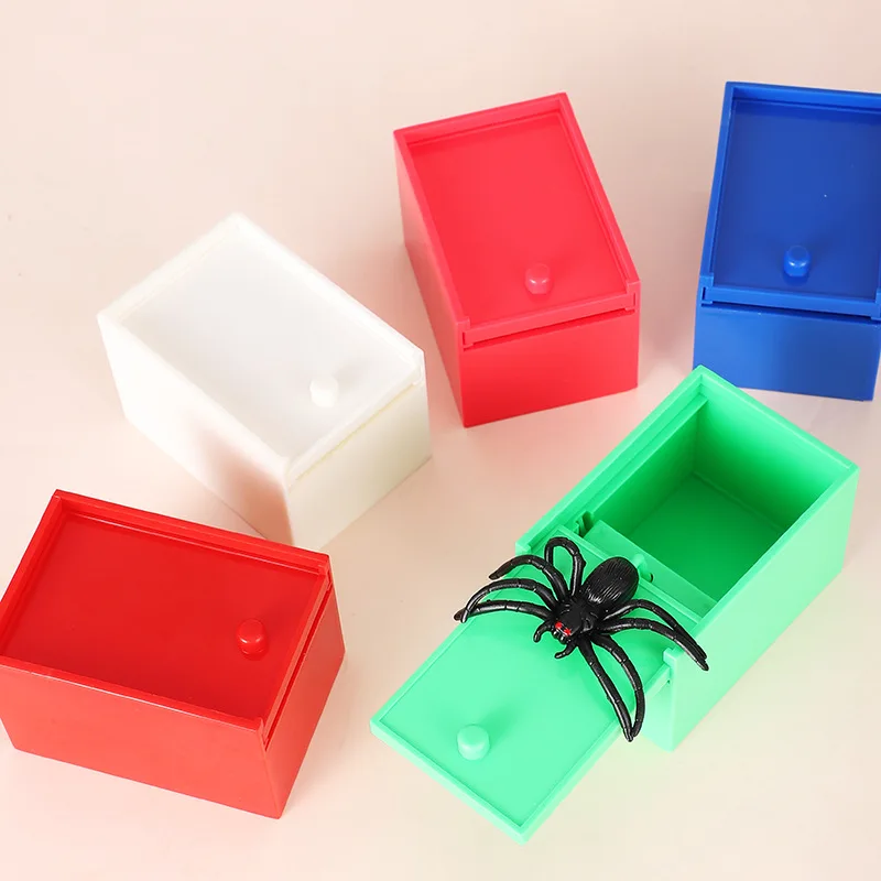 Leuke Kinderen Prank Enge Spider Color Box Speelgoed Volwassen Prank April Fools Day Halloween Creatief Spookachtig Spider Box Festival Cadeau