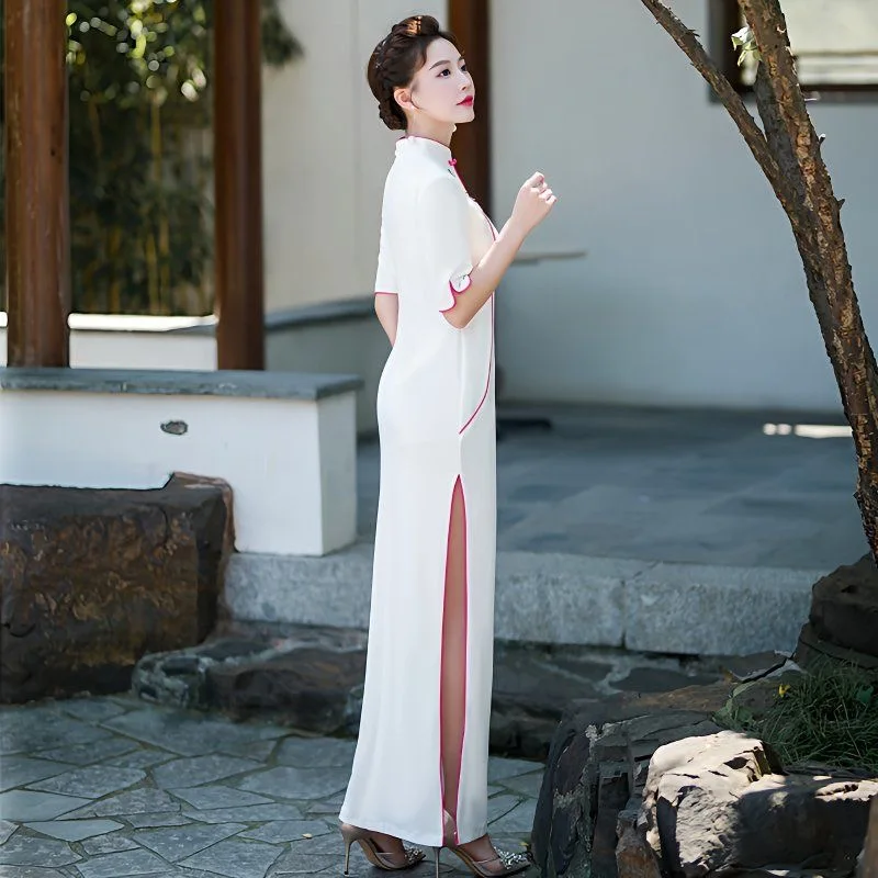 امرأة Aodai فيتنام فستان قصير الأكمام الشرقية زهرة التطريز حفلة شيونغسام مرحلة الأداء ملابس رقص