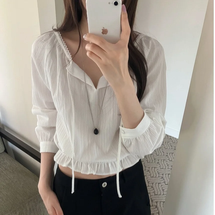 

Chic Spring Sweet Lace Trim Splice Knot V-ne Puff Sve ort Length Long Sve irt Women's Faion Cotton Breathable