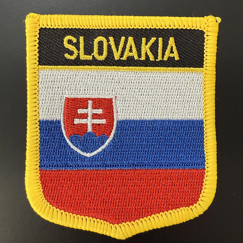 7*6cm Slovakia Flag Shield Shape Iron on Embroidery Patches Saw on Transfer Patches Sewing Applications for Clothes Back Pack C