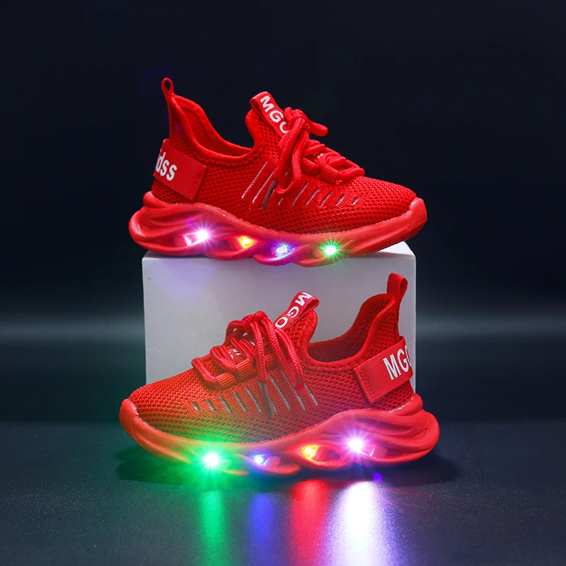 MGO KIDSS Spring and Autumn New Children's Mesh Luminescent Shoes Flashing Shoes for Boys and Girls, Breathable Sneakers for Gir