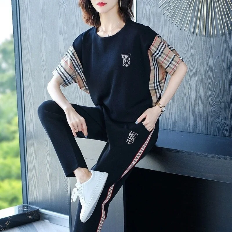 Women\'s Spring And Summer New Casual Suit Fashion Korean Splicing Colour Sports Short Sleeve Crop Top Pencil Pants Two Piece Set