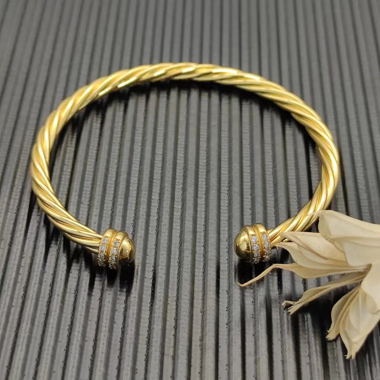 

S925 Sterling Silver New 4mm Rotating Round Head Bracelet Neutral Personality Classic Fashion Retro Trend Luxury Jewelry Gift