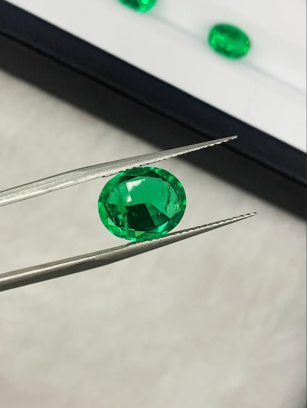 

Hot Oval Cut Lab Grown Colombian Emerald gemstone With Certificate For Jewelry Diy Making Available Hydrothermal Hand-cutting