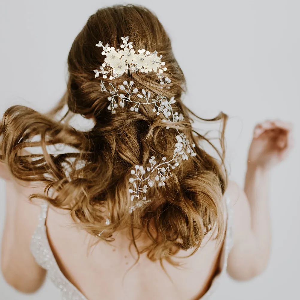 

Flower Pearl Hair Comb Delicate Bridal Hair Accessory Elegant Wedding Headpiece for Bride Prom Party Special Occasions