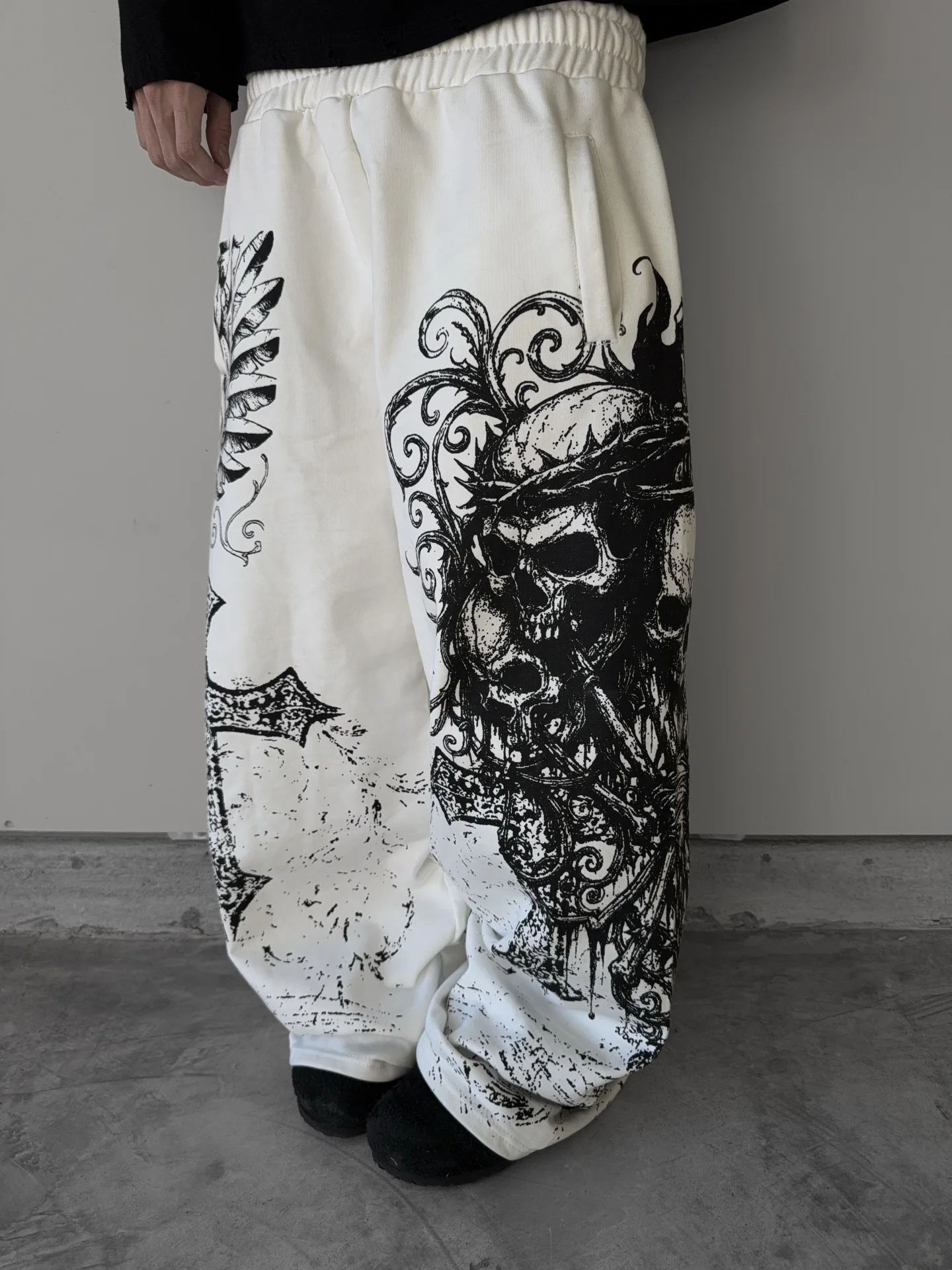 

Модные полосатые спортивные брюки в готическом стиле с принтом черепа для мужчин и женщин, свободные, трендовые, повседневные, удобные, прочные, для тренировок, активного отдыха и бега