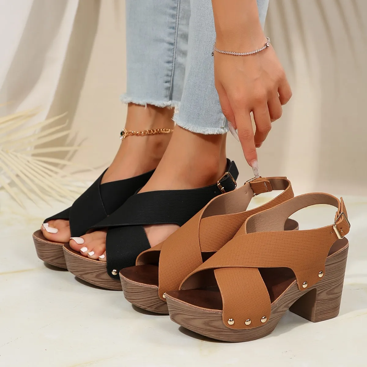 2024 New Women\'s Sandal Platform Heeled Shoes Brown Slingback Shoes Peep Toe Chunky Heel Studded Platform Sandals