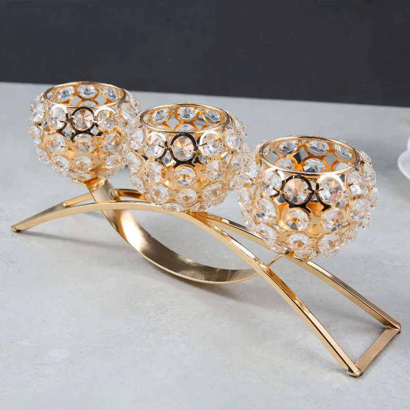

European candle holder ornament Nordic romantic candlelight dinner props golden light luxury wrought iron table candle lamp