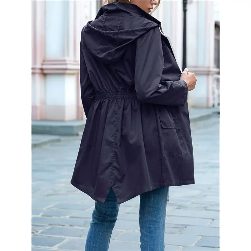 

A24F-Женская водонепроницаемая легкая куртка-дождевик для активного отдыха с капюшоном, длинными рукавами и молнией