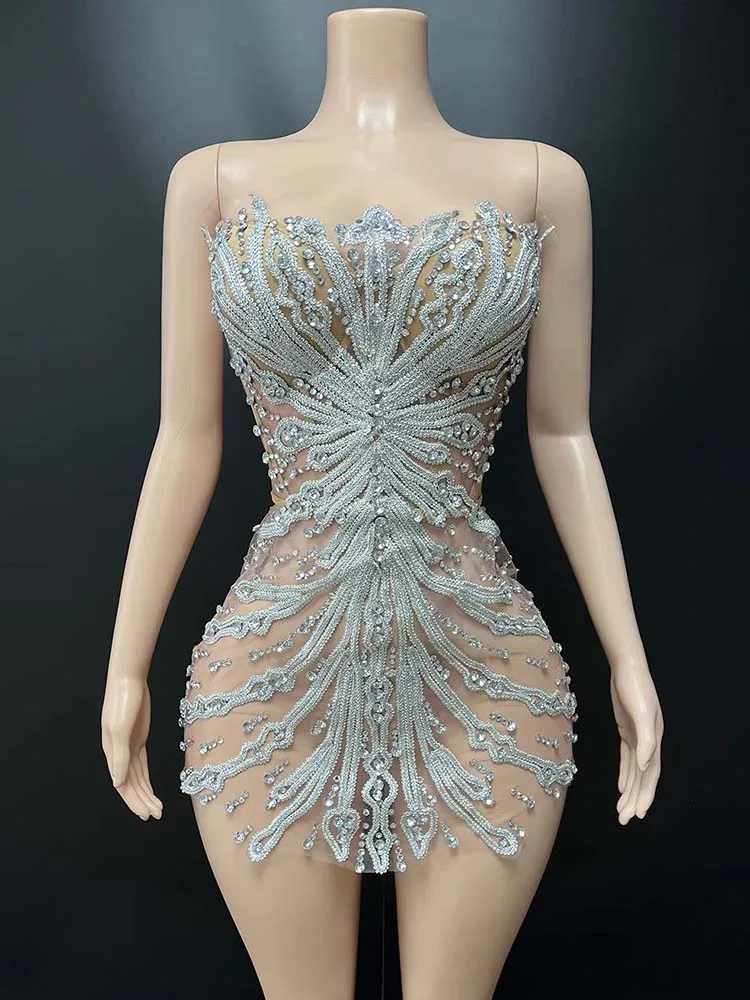 Alta qualidade estampagem quente sexy peito envolto vestido 2025 nova moda roupas femininas personalizadas