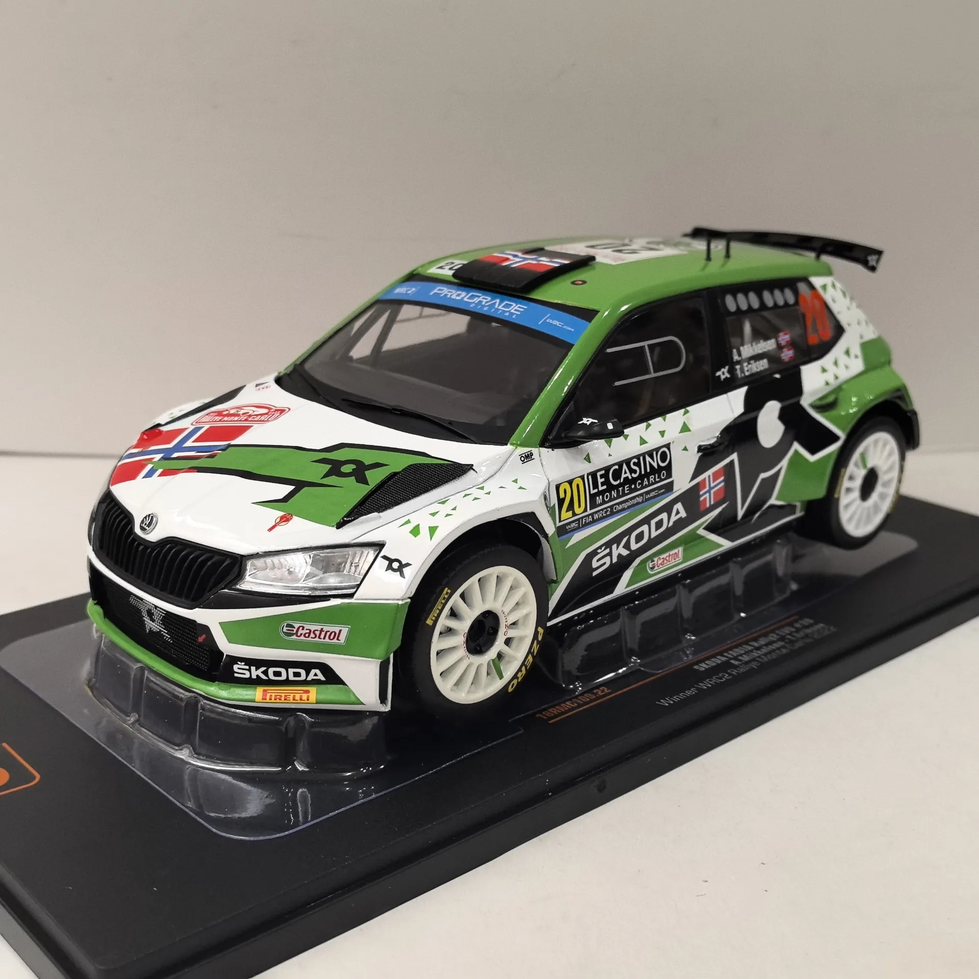 

Diecast IXO 1/18 Scale SKODA FABIA R5 EVO #20 2022 Skoda Racing Alloy Car Mode Collectible Toy Gift Souvenir Display Ornament