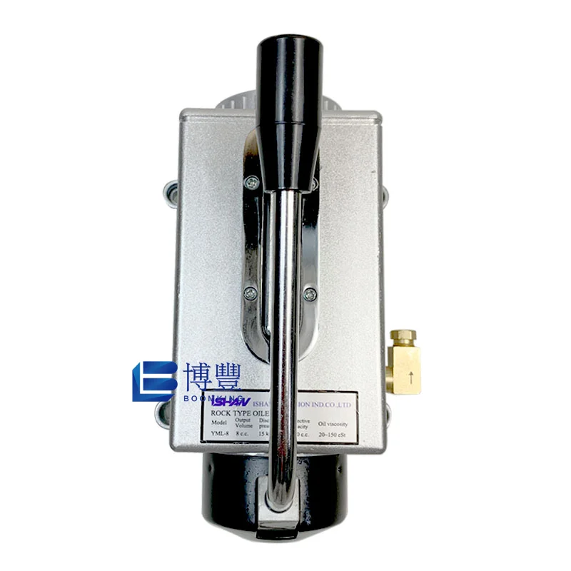 The original Taiwan Taiwan Yuxiang Shengxiang ISHANhand lubricator YML-8 YML-6 punch balance bar 6 hand motor thin oil pump