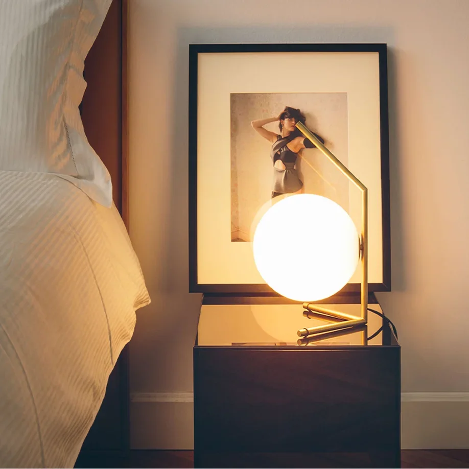 Imagem -03 - Designer Italiano Glass Ball Table Lamp Alta Qualidade ic Desk Light para Quarto