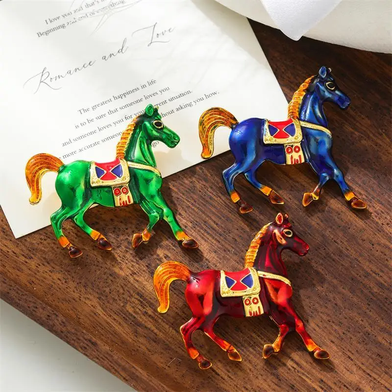Designer War Horse Zodiac Enamel Alloy Brooch for Women & Men, Vintage Statement Piece for Clothing, Suit Lapel Corsage Gift