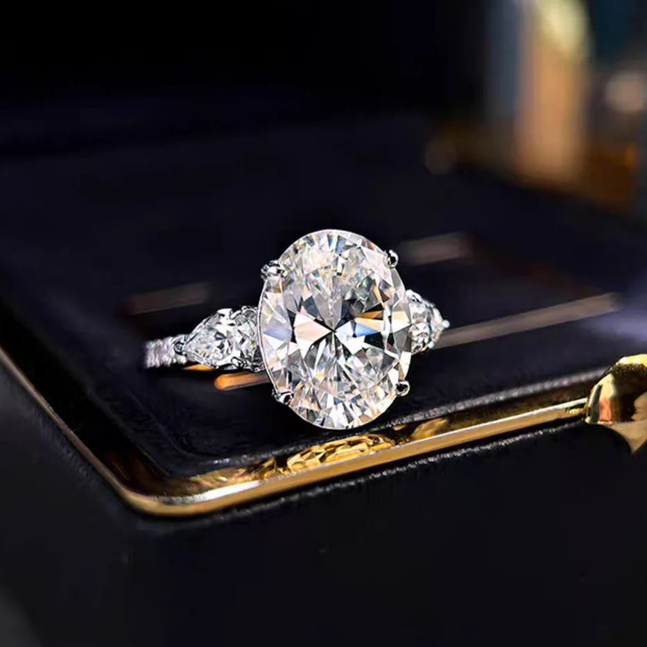 

4Carat Moissanite Diamond Engagement Ring 925 Sterling Silver Three-Stone Wedding Band for Women Fine Jewerlry Anillos De Prata