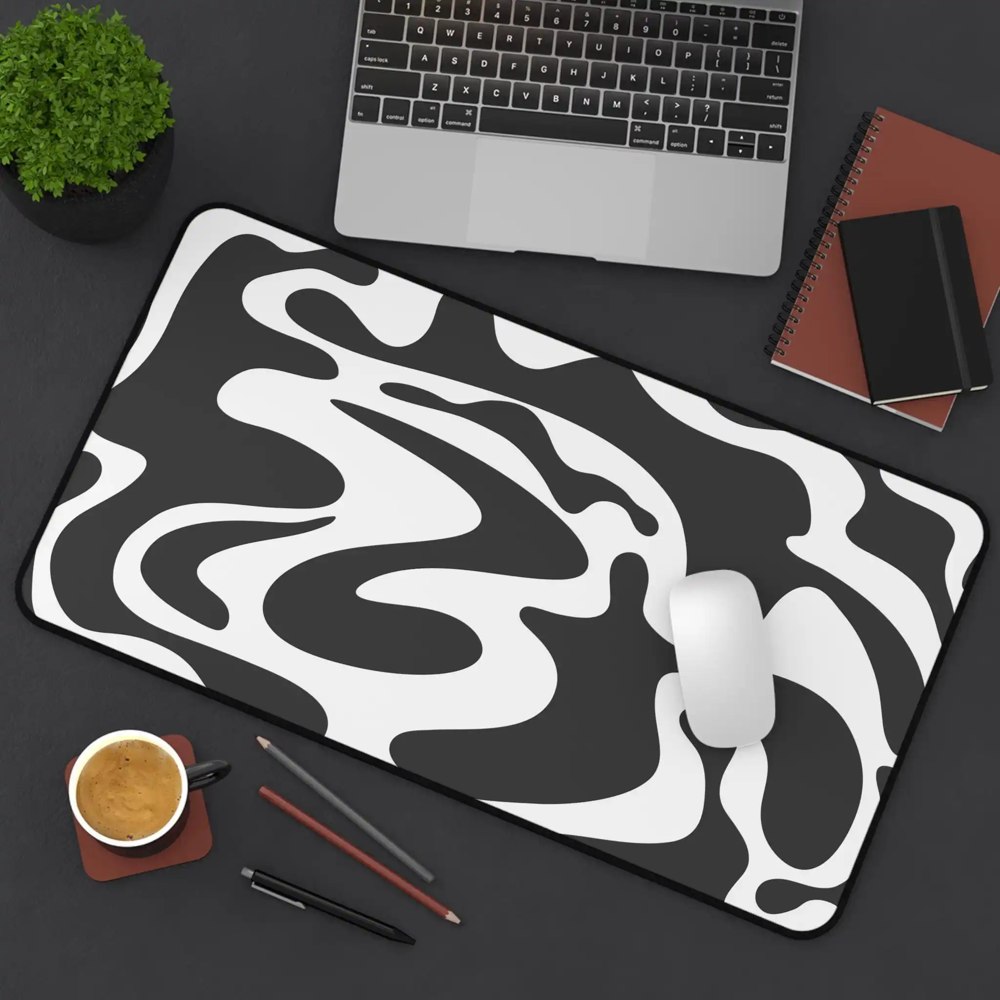 

Abstract Desk Mat, Non-slip Waterproof Gaming Mouse Pads, Office Gaming Desk Decoration Pad, The Perfect Gift for Friends.