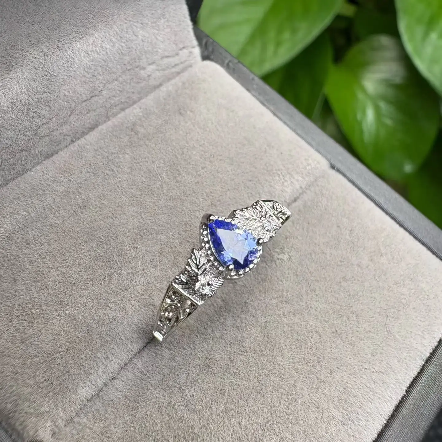 

1 шт. Fengbaowu натуральный танзанит кольцо с каплями воды стерлингового серебра 925 пробы Рейки целебный камень модные ювелирные изделия подарок для женщин