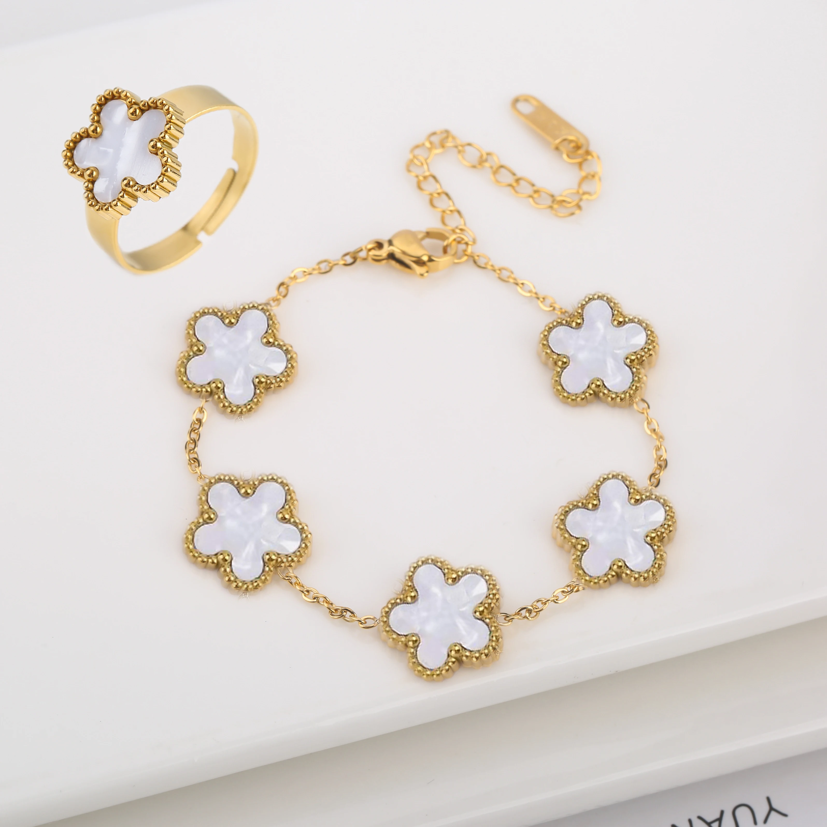 

Adjustable Hot Sale Stainless Steel Five Leaf Flower Bracelet Ring Jewelry Set Luxury for Woman Brand Jewelry Daily Wear Clover