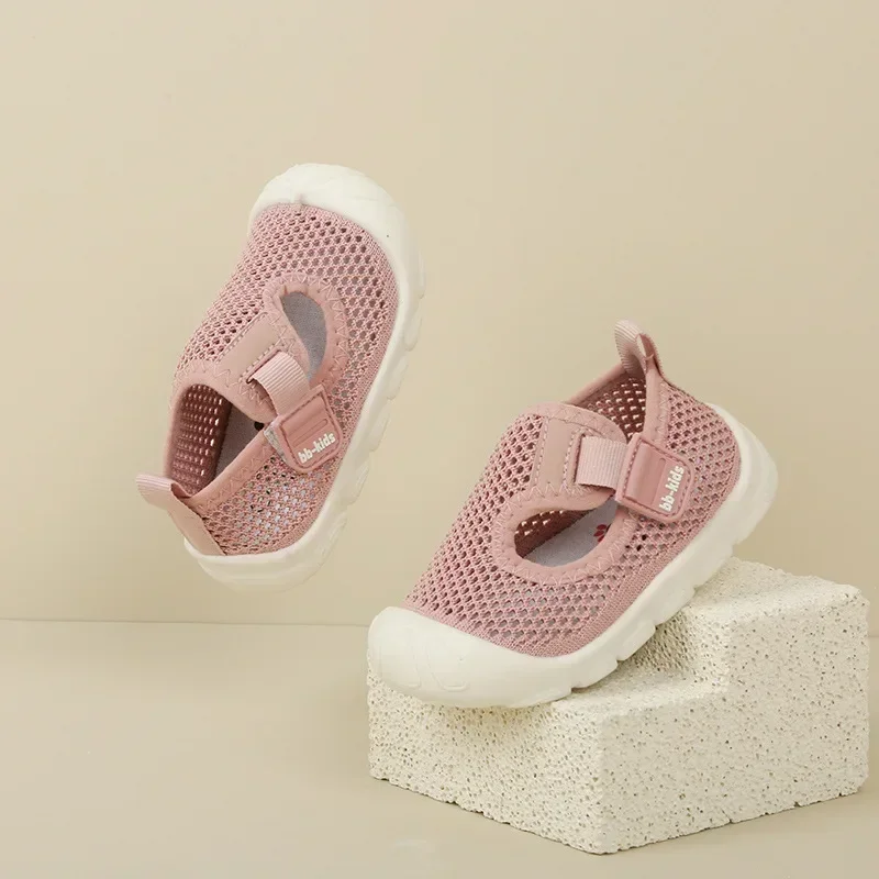 Sneakers traspiranti in rete estiva Unisex bambini scavano sandali leggeri nuovi ragazzi ragazze scarpe da bambino antiscivolo 0-3y scarpe da bambino