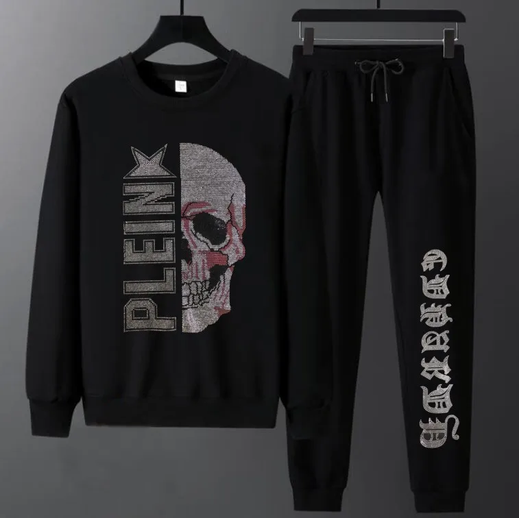 

Fashion Diamonds Skull Mens Sets Casual Autumn Winter Round Neck Hoodie and Pant Suit Black Tracksuit Men Clothes Ropa De Hombre
