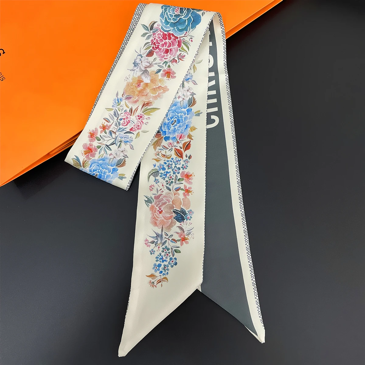 2024 New Design Luxury Brand Scarf Tarot Scarf Women Bag Hair Skinny Silk Scarves Foulard Neckerchief Headband For Ladies